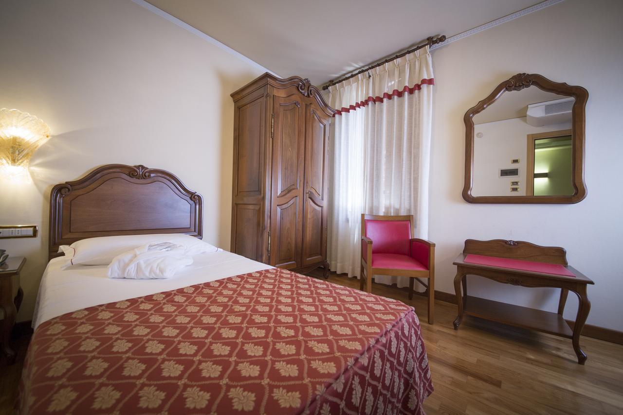 Hotel Spessotto Портогруаро Екстериор снимка